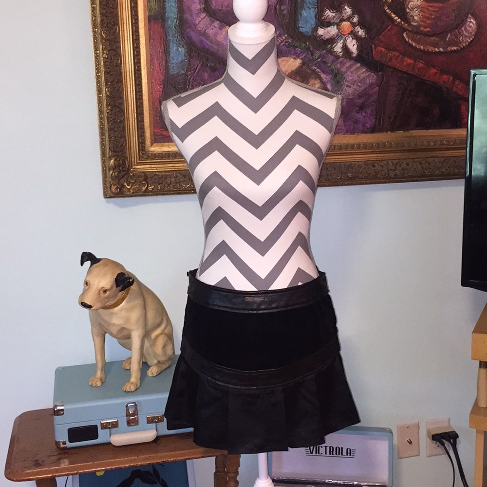 Black Skater Skirt!